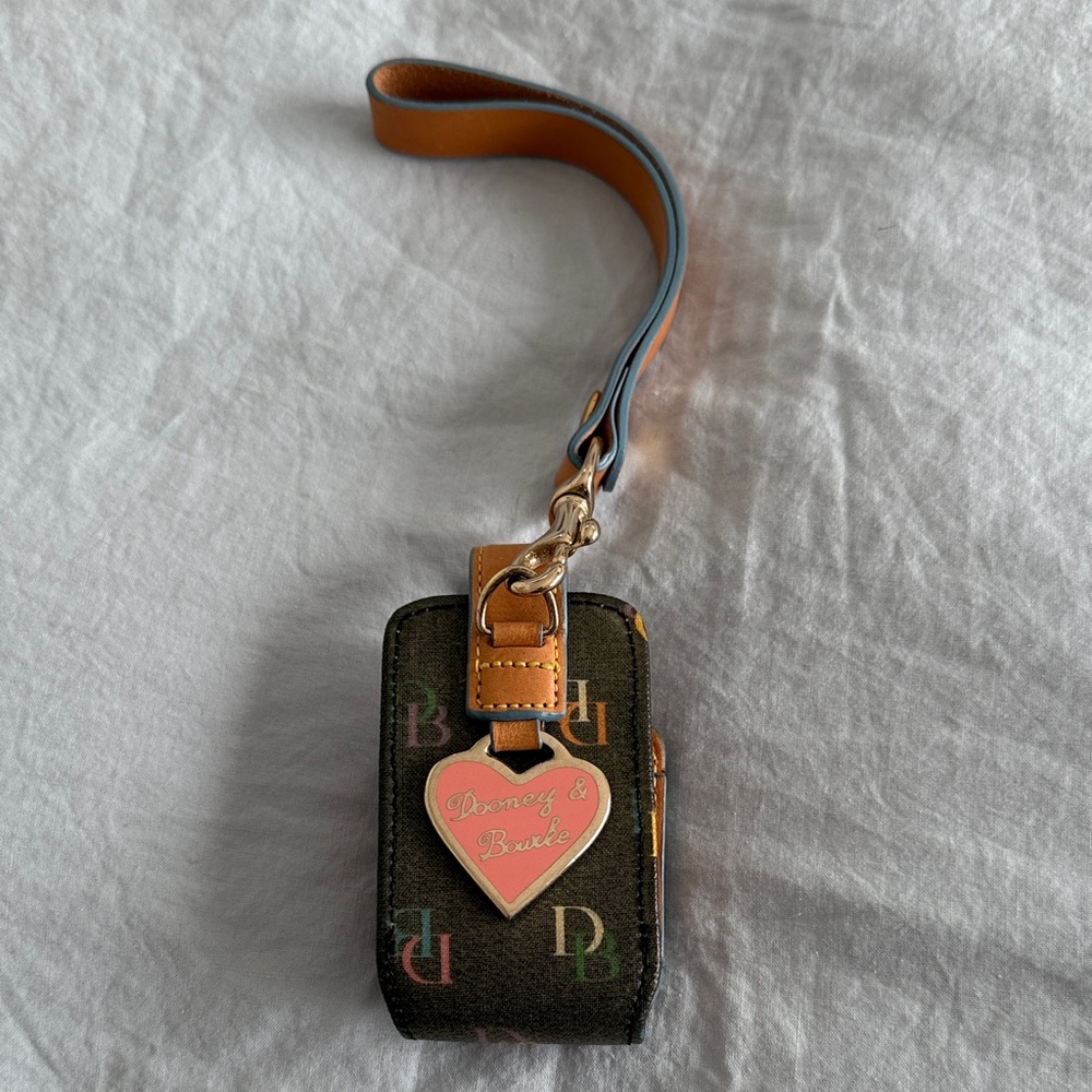 Dooney & Bourke Black Multicolor Logo Keychain Wallet